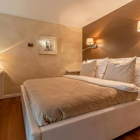 Luxury With Danube River View Apartamento